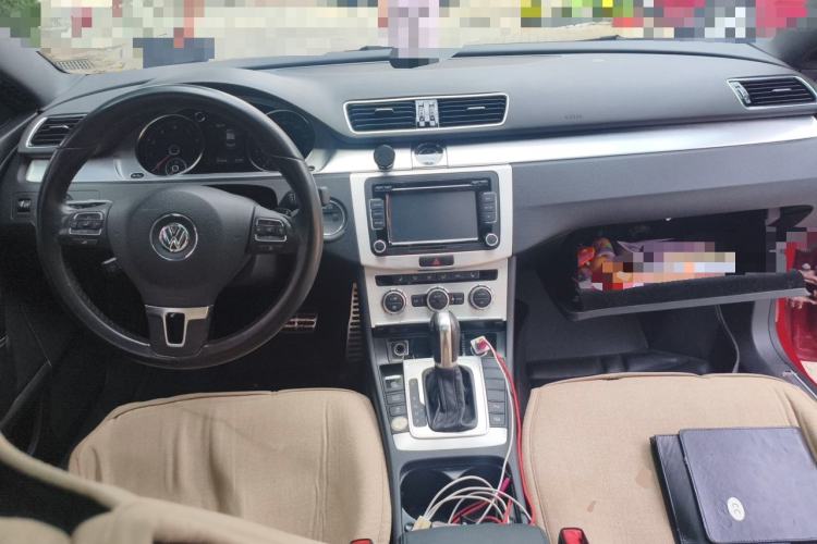 Used Volkswagen FAW-Volkswagen CC 2015 1.8TSI Luxury Model Center Console