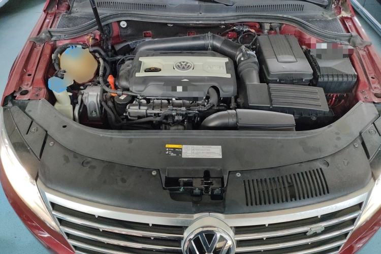 Used Volkswagen FAW-Volkswagen CC 2015 2.0 TSI Luxury Model Engine Bay
