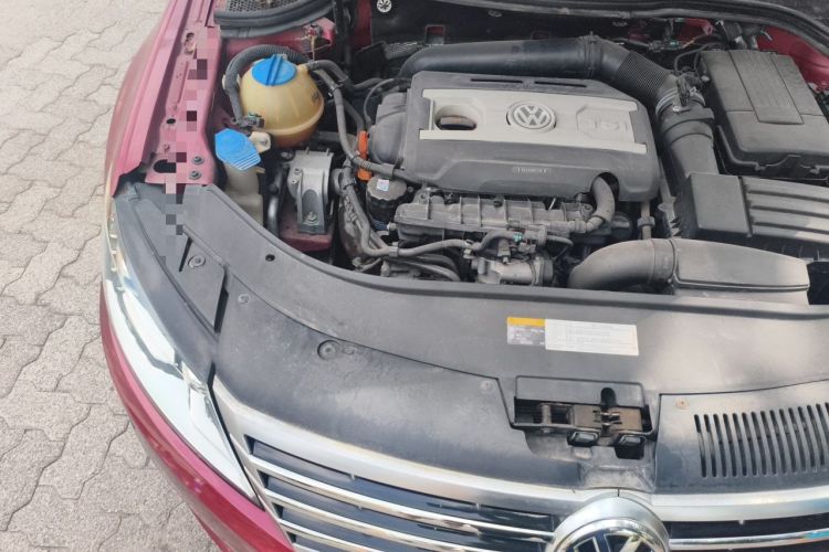 Used Volkswagen FAW-Volkswagen CC 2015 1.8TSI Luxury Model Engine Bay Right