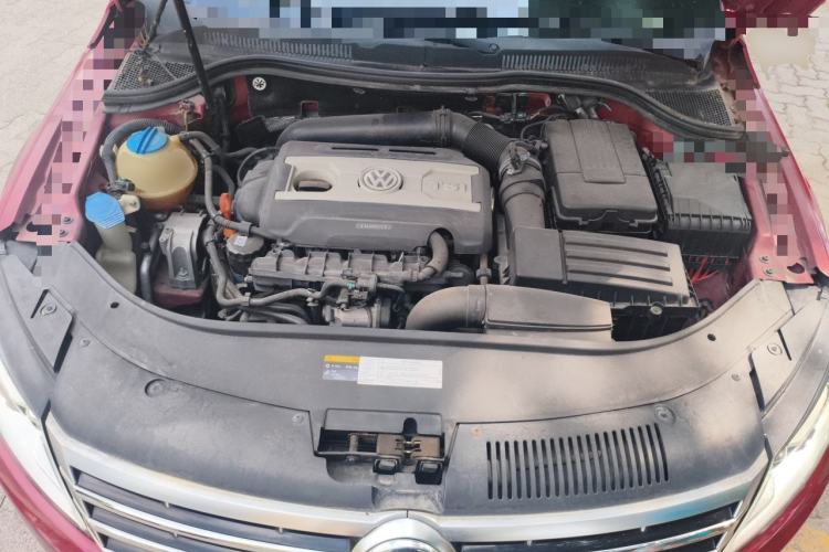 Used Volkswagen FAW-Volkswagen CC 2015 1.8TSI Luxury Model Engine Bay