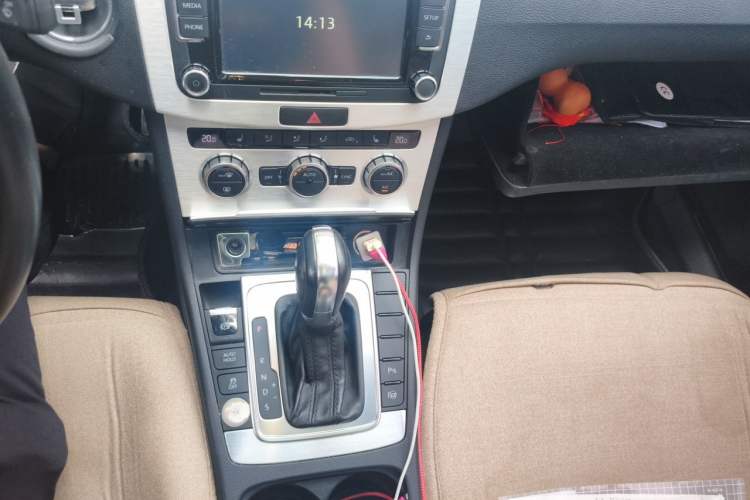 Used Volkswagen FAW-Volkswagen CC 2015 1.8TSI Luxury Model Gear Lever