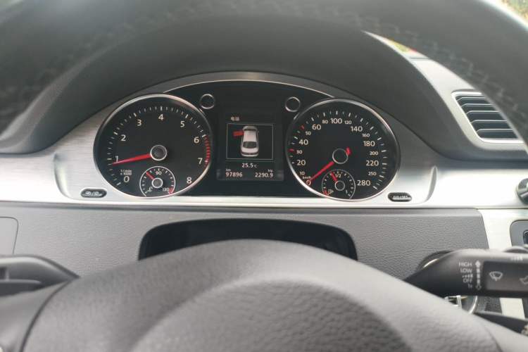 Used Volkswagen FAW-Volkswagen CC 2015 1.8TSI Luxury Model Instrument Cluster
