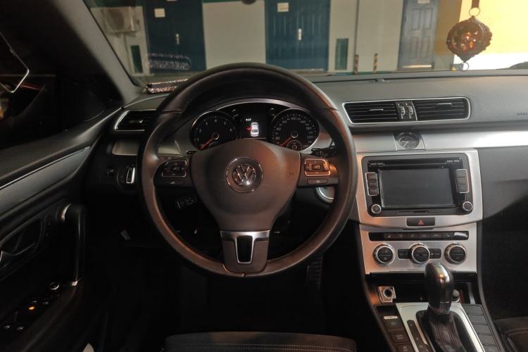 Used Volkswagen FAW-Volkswagen CC 2015 1.8TSI Luxury Model Steering Wheel