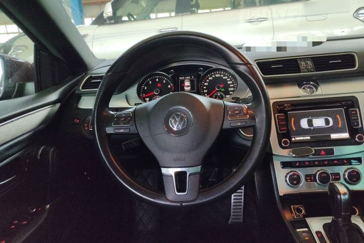 Used Volkswagen FAW-Volkswagen CC 2015 2.0 TSI Luxury Model Steering Wheel