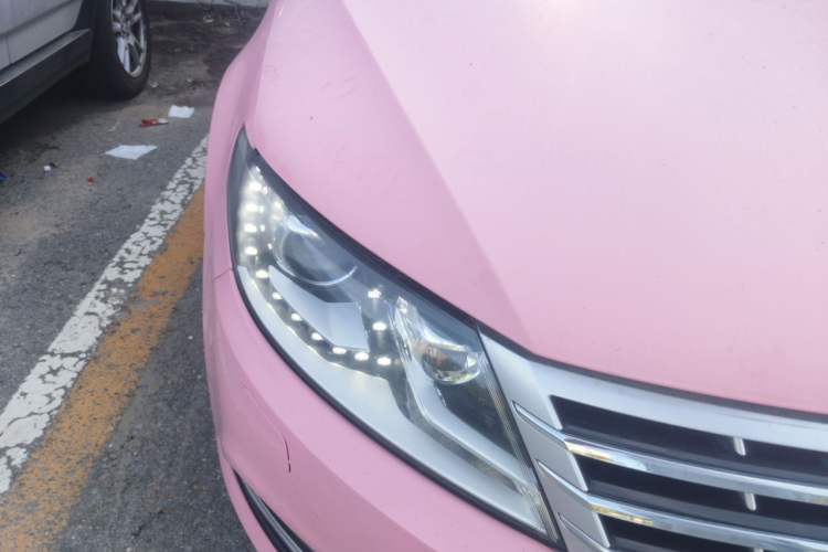 Used Volkswagen FAW-Volkswagen CC 2015 1.8TSI Luxury Model Right Front Headlight