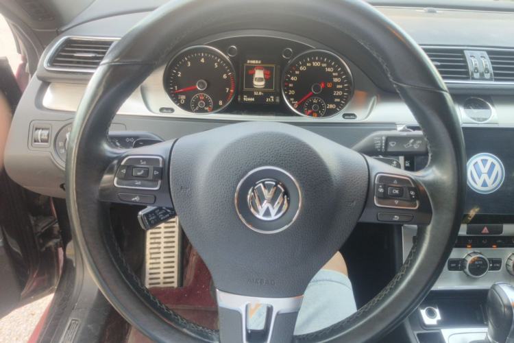 Used Volkswagen FAW-Volkswagen CC 2015 1.8TSI Luxury Model Steering Wheel