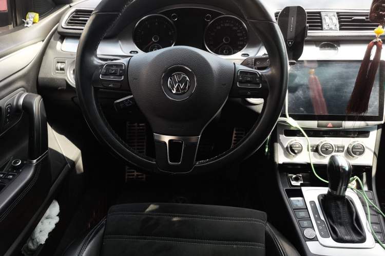 Used Volkswagen FAW-Volkswagen CC 2015 1.8TSI Luxury Model Steering Wheel