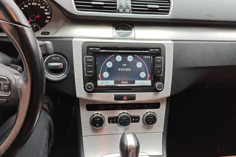 Used Volkswagen FAW-Volkswagen CC 2015 1.8TSI Luxury Model Audio And AC Panel