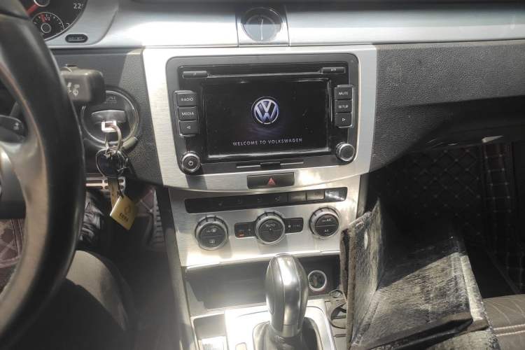 Used Volkswagen FAW-Volkswagen CC 2015 1.8TSI Prestige Model Audio And AC Panel