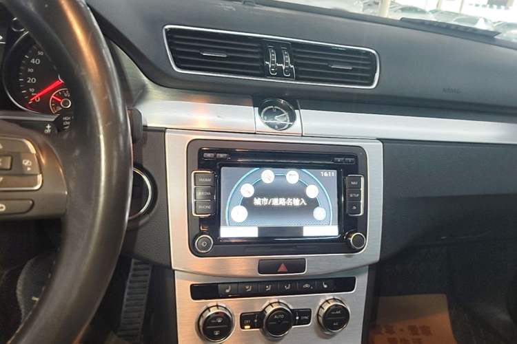 Used Volkswagen FAW-Volkswagen CC 2015 2.0 TSI Luxury Model Audio And AC Panel