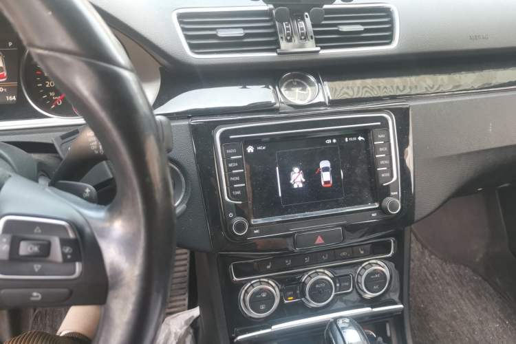 Used Volkswagen FAW-Volkswagen CC 2015 2.0 TSI Luxury Model Audio And AC Panel