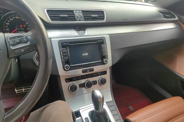 Used Volkswagen FAW-Volkswagen CC 2015 1.8TSI Luxury Model Audio And AC Panel
