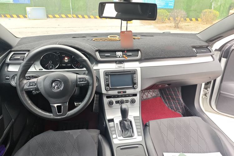 Used Volkswagen FAW-Volkswagen CC 2015 1.8TSI Luxury Model Center Console