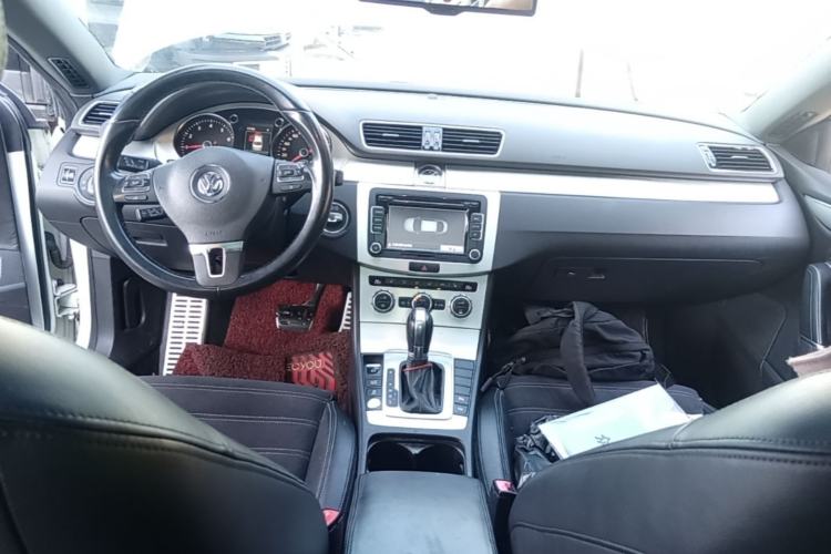 Used Volkswagen FAW-Volkswagen CC 2015 2.0 TSI Luxury Model Center Console