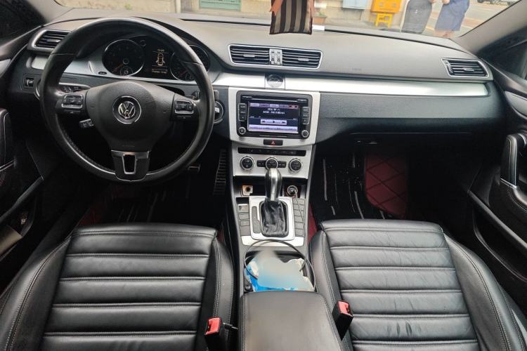 Used Volkswagen FAW-Volkswagen CC 2015 1.8TSI Prestige Model Center Console
