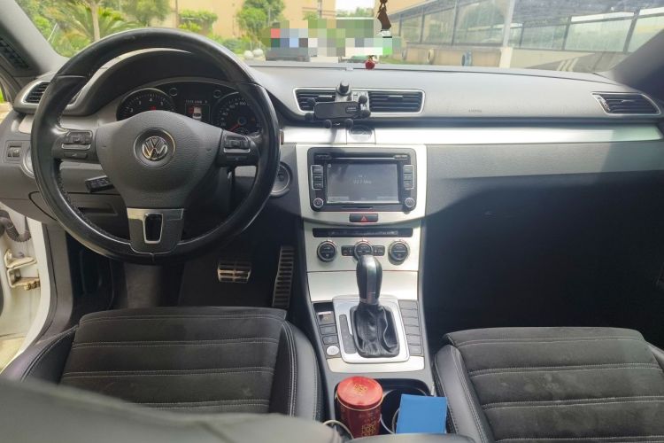Used Volkswagen FAW-Volkswagen CC 2015 1.8TSI Luxury Model Center Console