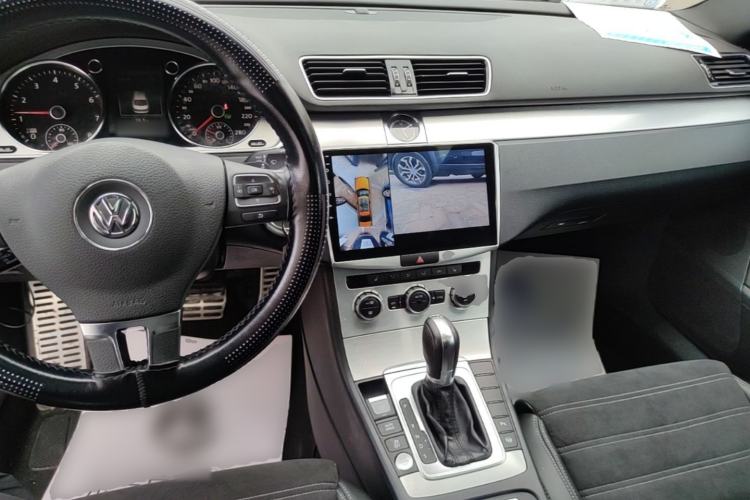 Used Volkswagen FAW-Volkswagen CC 2015 1.8TSI Luxury Model Center Console