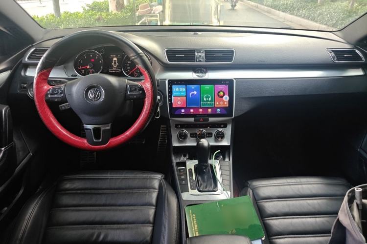 Used Volkswagen FAW-Volkswagen CC 2015 1.8TSI Prestige Model Center Console