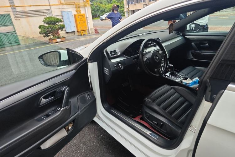 Used Volkswagen FAW-Volkswagen CC 2015 1.8TSI Prestige Model Driver Seat
