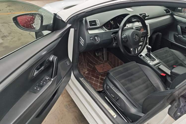 Used Volkswagen FAW-Volkswagen CC 2015 1.8TSI Luxury Model Driver Seat
