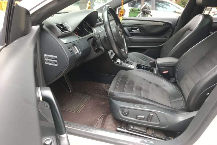 Used Volkswagen FAW-Volkswagen CC 2015 1.8TSI Luxury Model Driver Seat