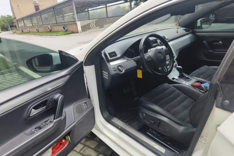 Used Volkswagen FAW-Volkswagen CC 2015 1.8TSI Luxury Model Driver Seat