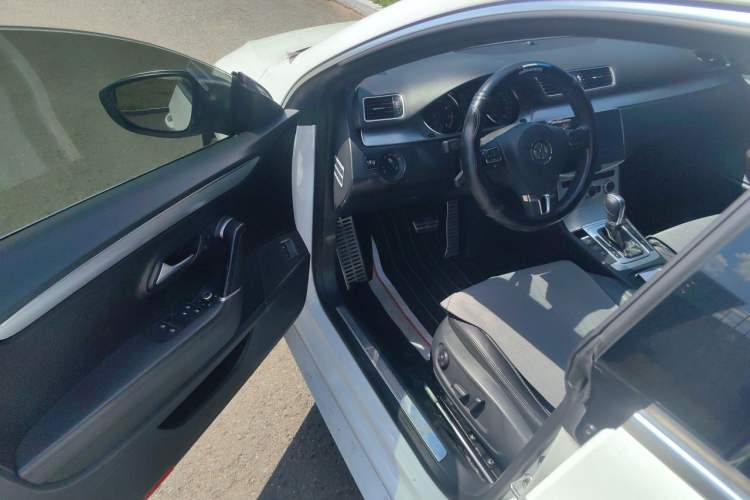 Used Volkswagen FAW-Volkswagen CC 2015 1.8TSI Prestige Model Driver Seat