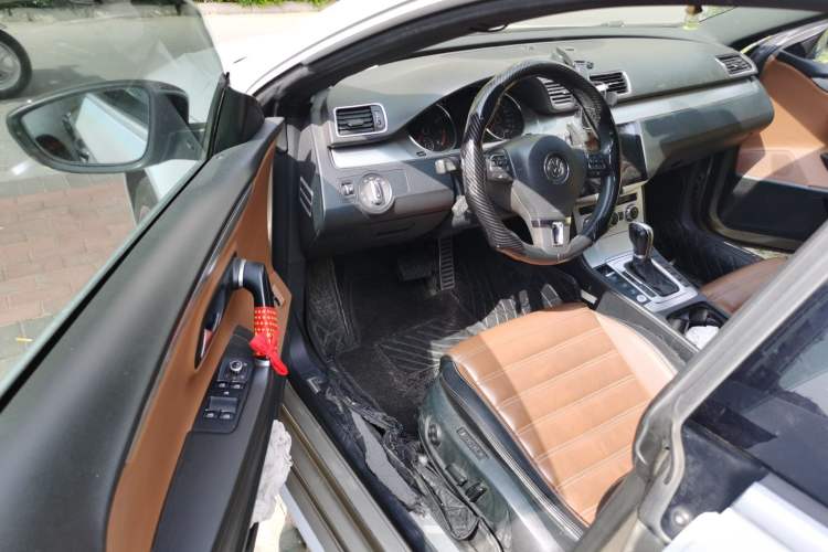 Used Volkswagen FAW-Volkswagen CC 2015 2.0 TSI Luxury Model Driver Seat