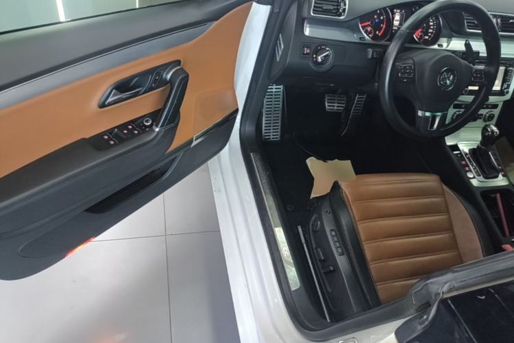 Used Volkswagen FAW-Volkswagen CC 2015 1.8TSI Luxury Model Driver Seat