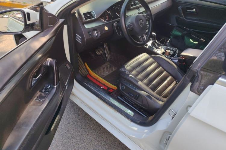 Used Volkswagen FAW-Volkswagen CC 2015 2.0 TSI Ultimate Model Driver Seat