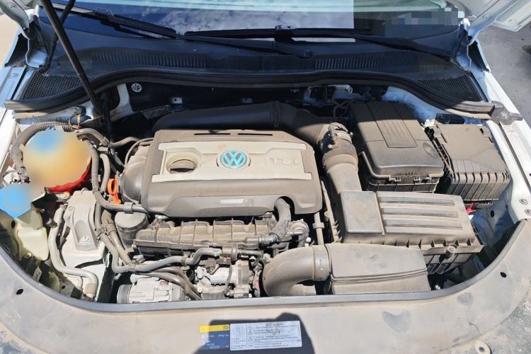 Used Volkswagen FAW-Volkswagen CC 2015 1.8TSI Luxury Model Engine Bay