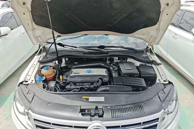 Used Volkswagen FAW-Volkswagen CC 2015 1.8TSI Luxury Model Engine Bay