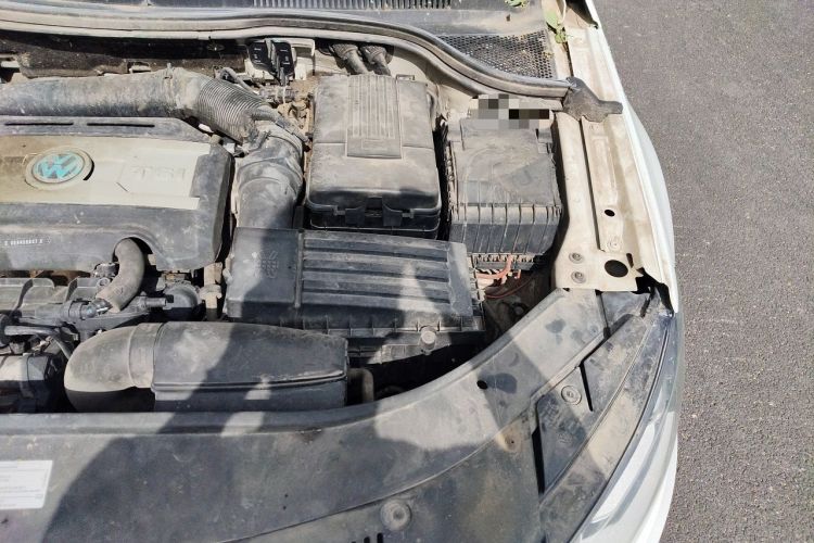Used Volkswagen FAW-Volkswagen CC 2015 1.8TSI Luxury Model Engine Bay Left
