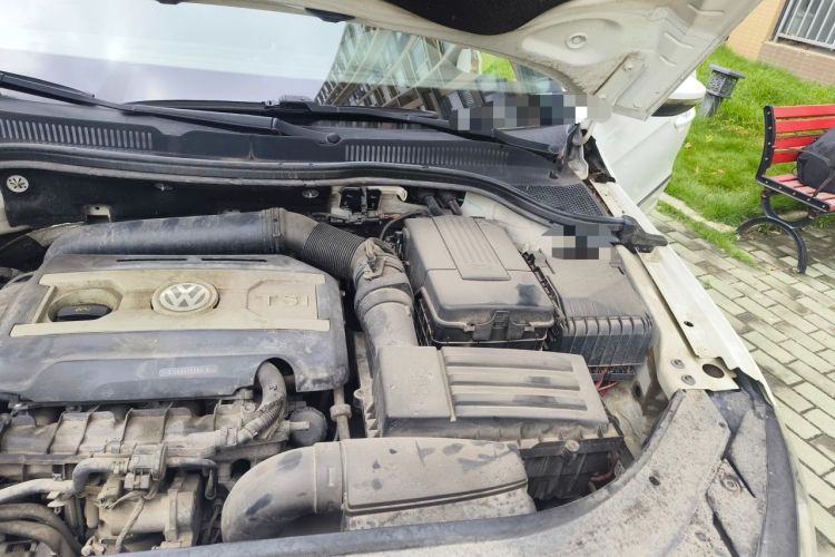 Used Volkswagen FAW-Volkswagen CC 2015 1.8TSI Luxury Model Engine Bay Left