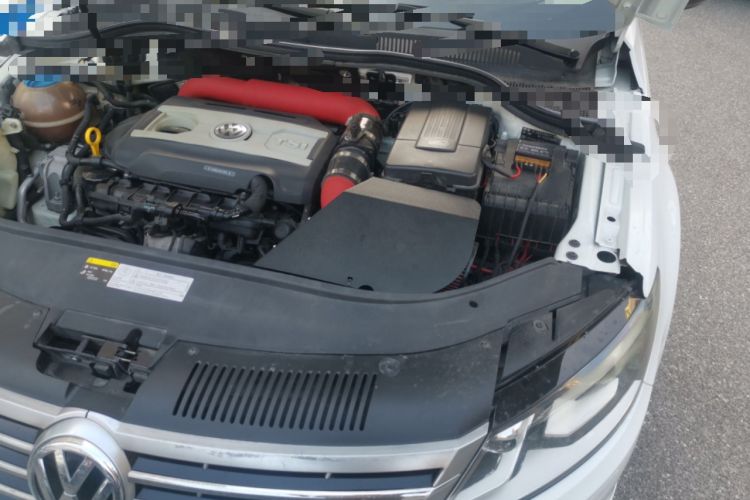Used Volkswagen FAW-Volkswagen CC 2015 2.0 TSI Luxury Model Engine Bay Left
