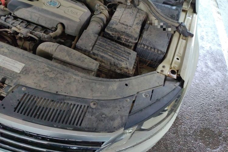 Used Volkswagen FAW-Volkswagen CC 2015 1.8TSI Luxury Model Engine Bay Left