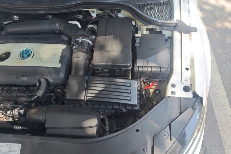 Used Volkswagen FAW-Volkswagen CC 2015 1.8TSI Luxury Model Engine Bay Left