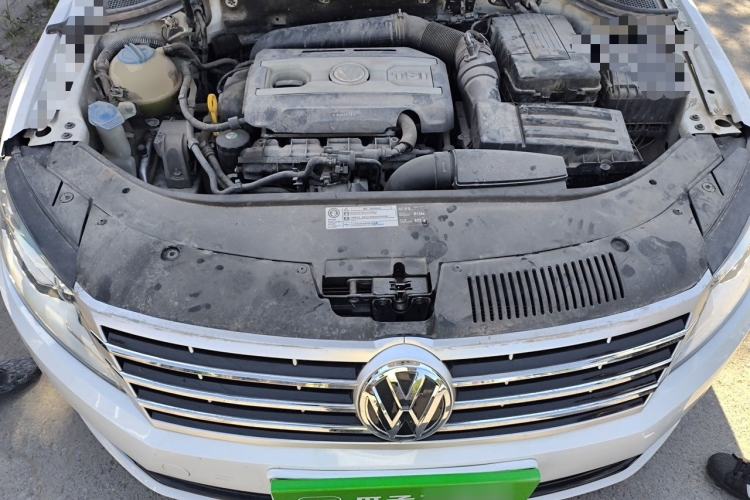 Used Volkswagen FAW-Volkswagen CC 2015 1.8TSI Luxury Model Engine Bay