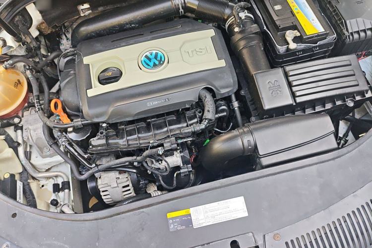 Used Volkswagen FAW-Volkswagen CC 2015 2.0 TSI Ultimate Model Engine Bay