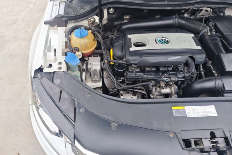 Used Volkswagen FAW-Volkswagen CC 2015 1.8TSI Luxury Model Engine Bay Right