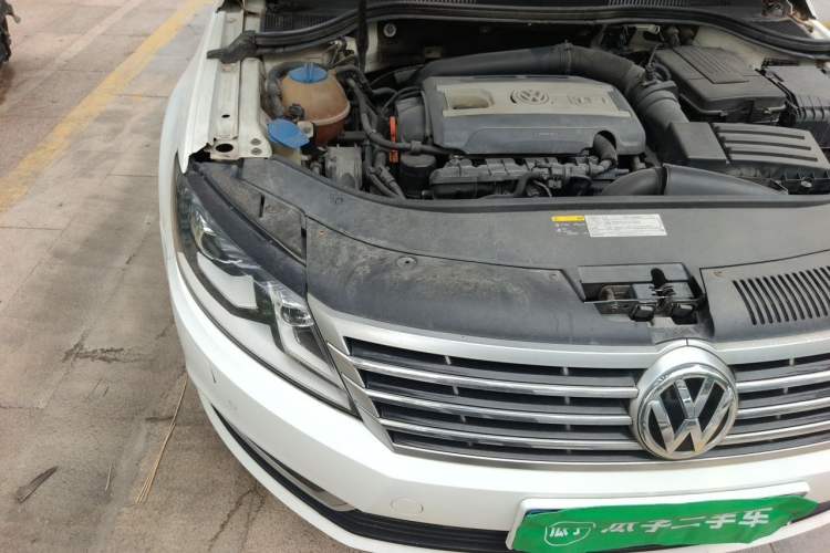 Used Volkswagen FAW-Volkswagen CC 2015 1.8TSI Luxury Model Engine Bay Right