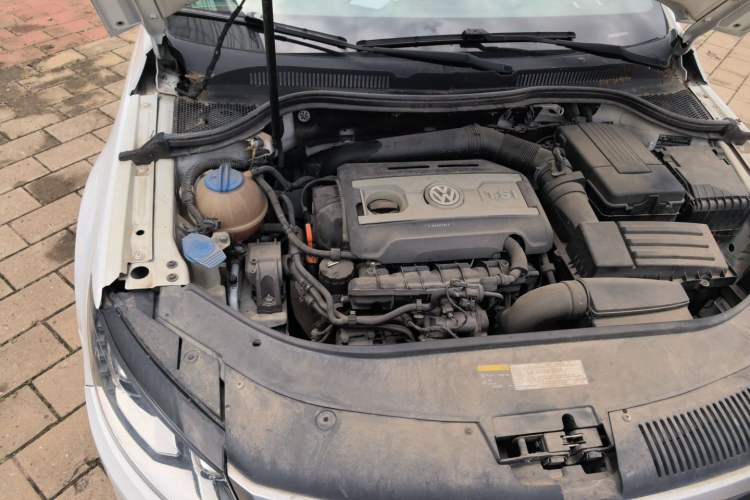 Used Volkswagen FAW-Volkswagen CC 2015 1.8TSI Luxury Model Engine Bay Right