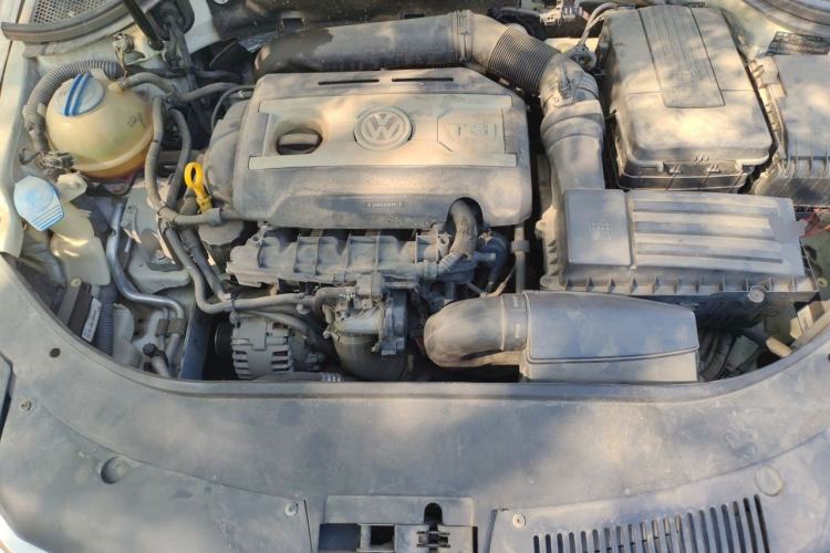 Used Volkswagen FAW-Volkswagen CC 2015 2.0 TSI Ultimate Model Engine Bay