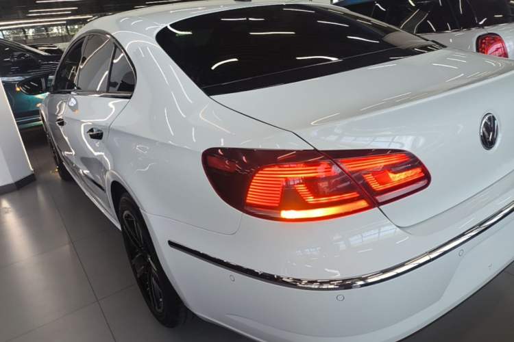 Used Volkswagen FAW-Volkswagen CC 2015 1.8TSI Luxury Model Exterior 2