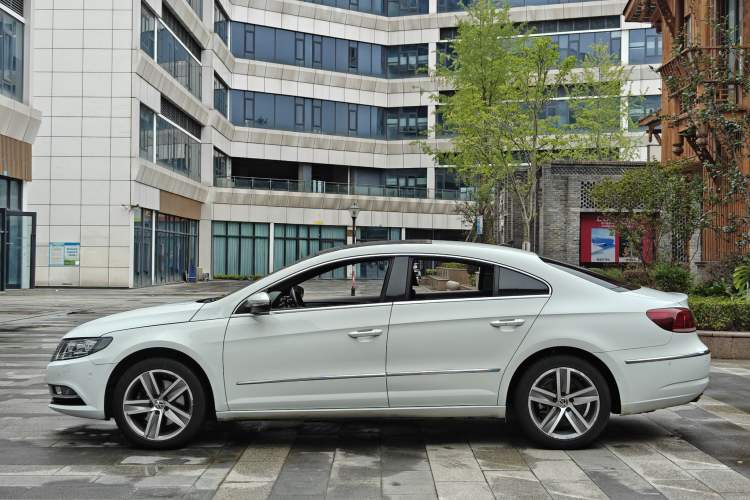 Used Volkswagen FAW-Volkswagen CC 2015 1.8TSI Luxury Model Exterior 3