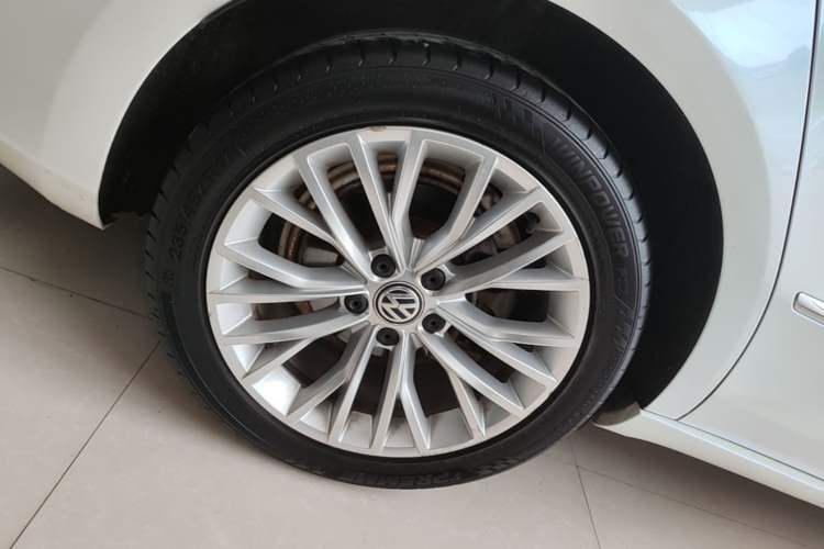 Used Volkswagen FAW-Volkswagen CC 2015 1.8TSI Prestige Model Exterior 5