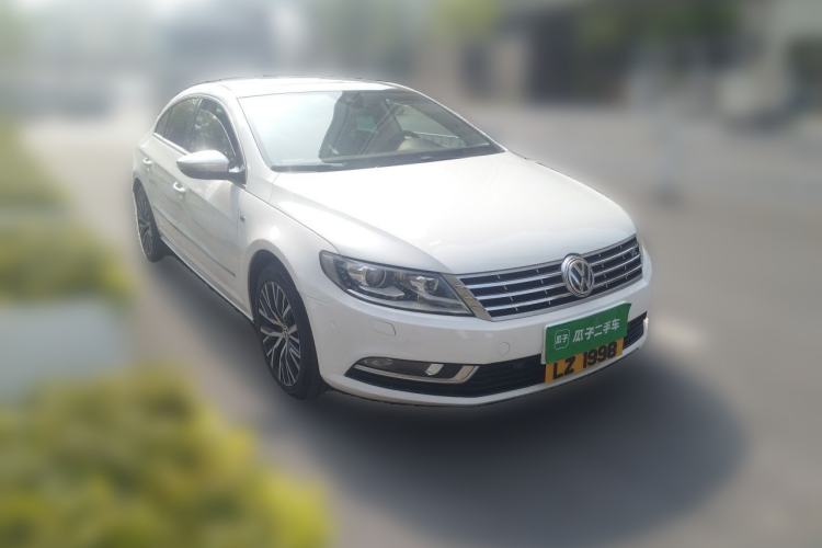Used Volkswagen FAW-Volkswagen CC 2015 3.0 FSI V6 Front Right 45 Deg