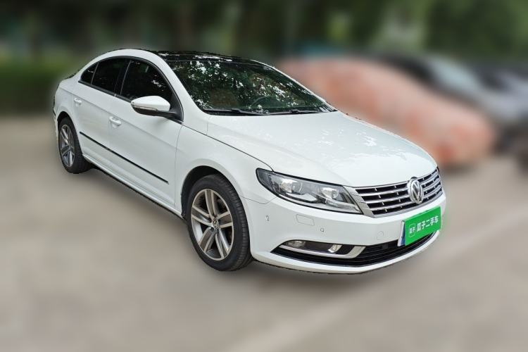 Used Volkswagen FAW-Volkswagen CC 2015 1.8TSI Luxury Model Front Right 45 Deg