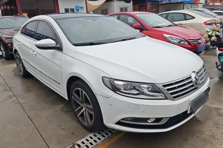 Used Volkswagen FAW-Volkswagen CC 2015 1.8TSI Luxury Model Front Right 45 Deg