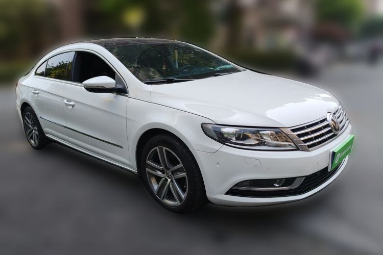 Used Volkswagen FAW-Volkswagen CC 2015 1.8TSI Luxury Model Front Right 45 Deg